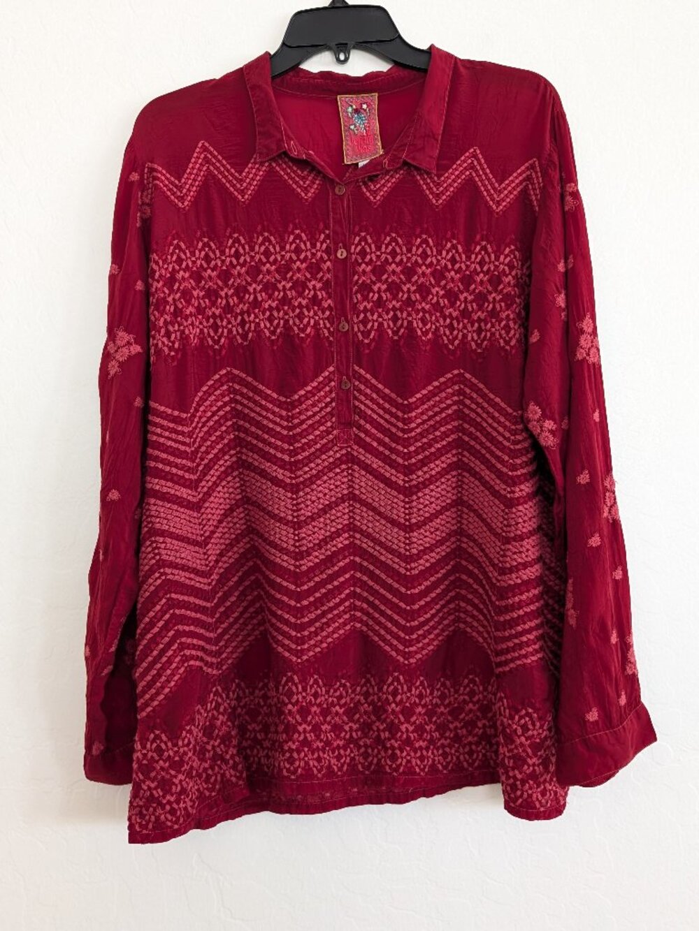JOHNNY WAS Blouse L Red Embroidered Zigzag Gauze Button Boho Tunic Pullover